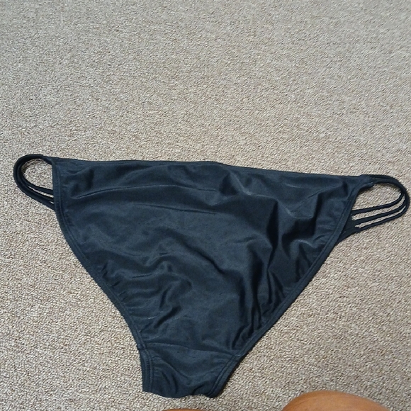 Old Navy Black Strappy Bikini Bottom - Picture 2 of 4